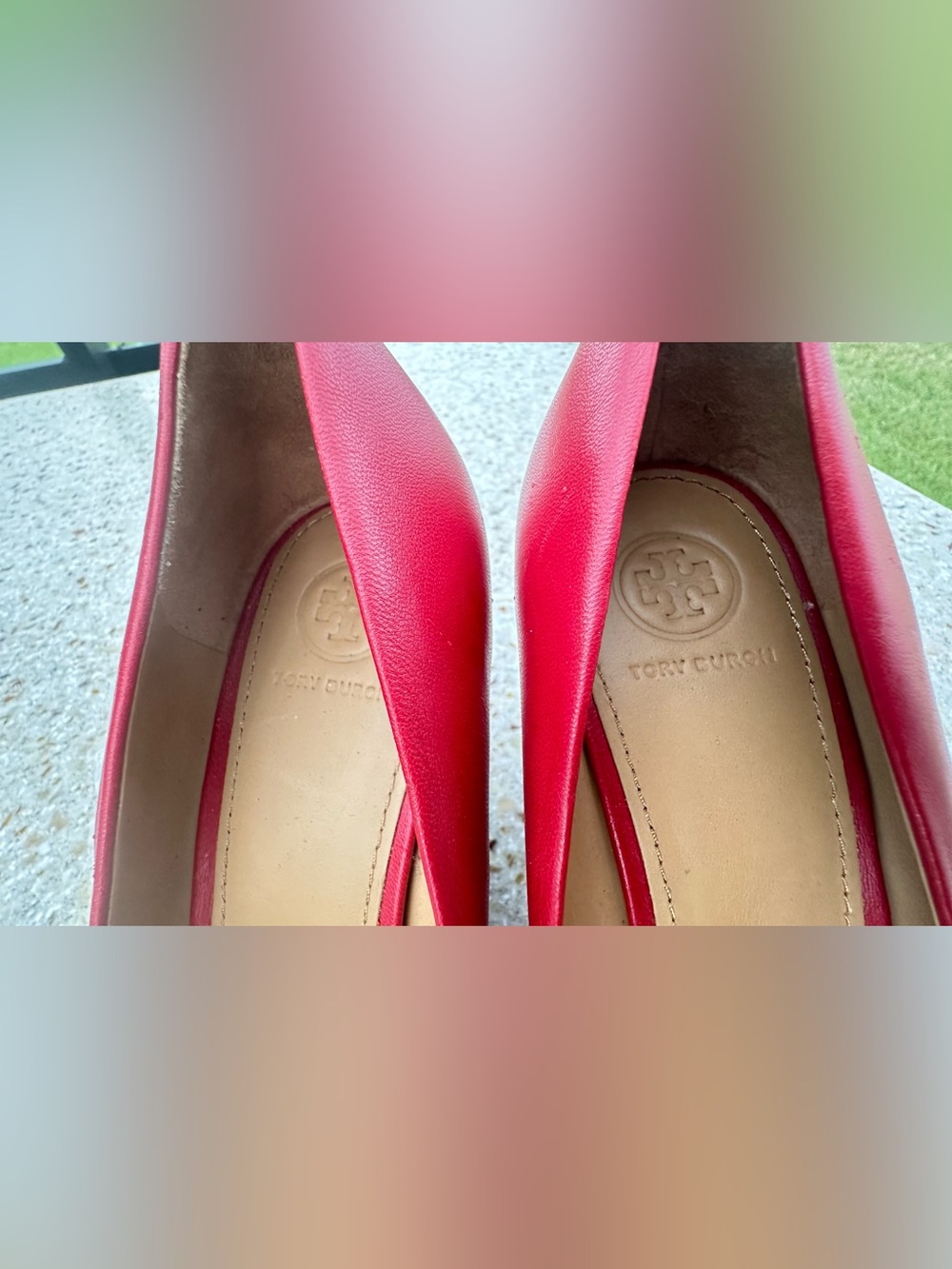 Tory Burch Red Leather Peep-Toe Heels with Gold Medallion size 10 - Picture 6 of 9